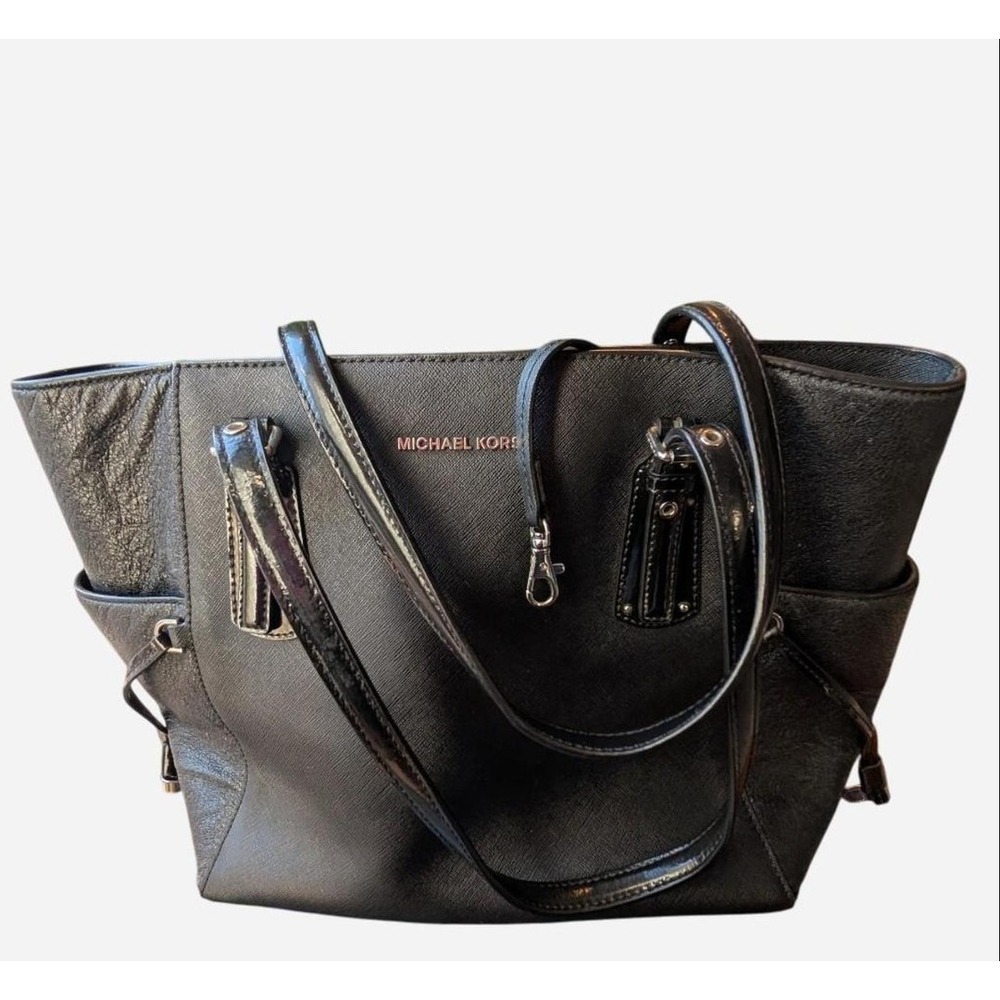 Michael Kors Women's Crossgrain Leather Voyager Tote Bag in‎ black *Flaws*